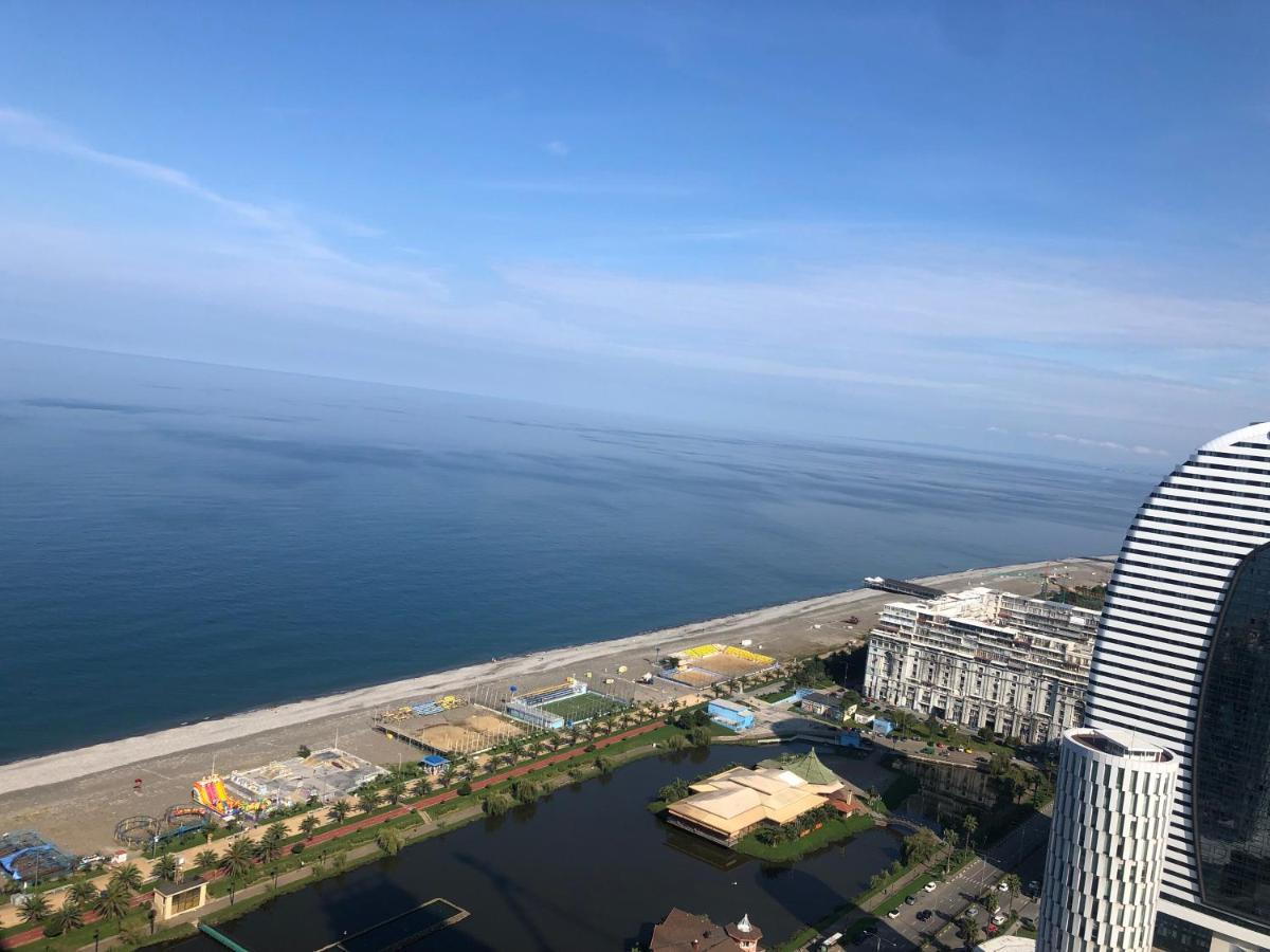 Orbi City Apartments On The Beach Batumi Exterior foto
