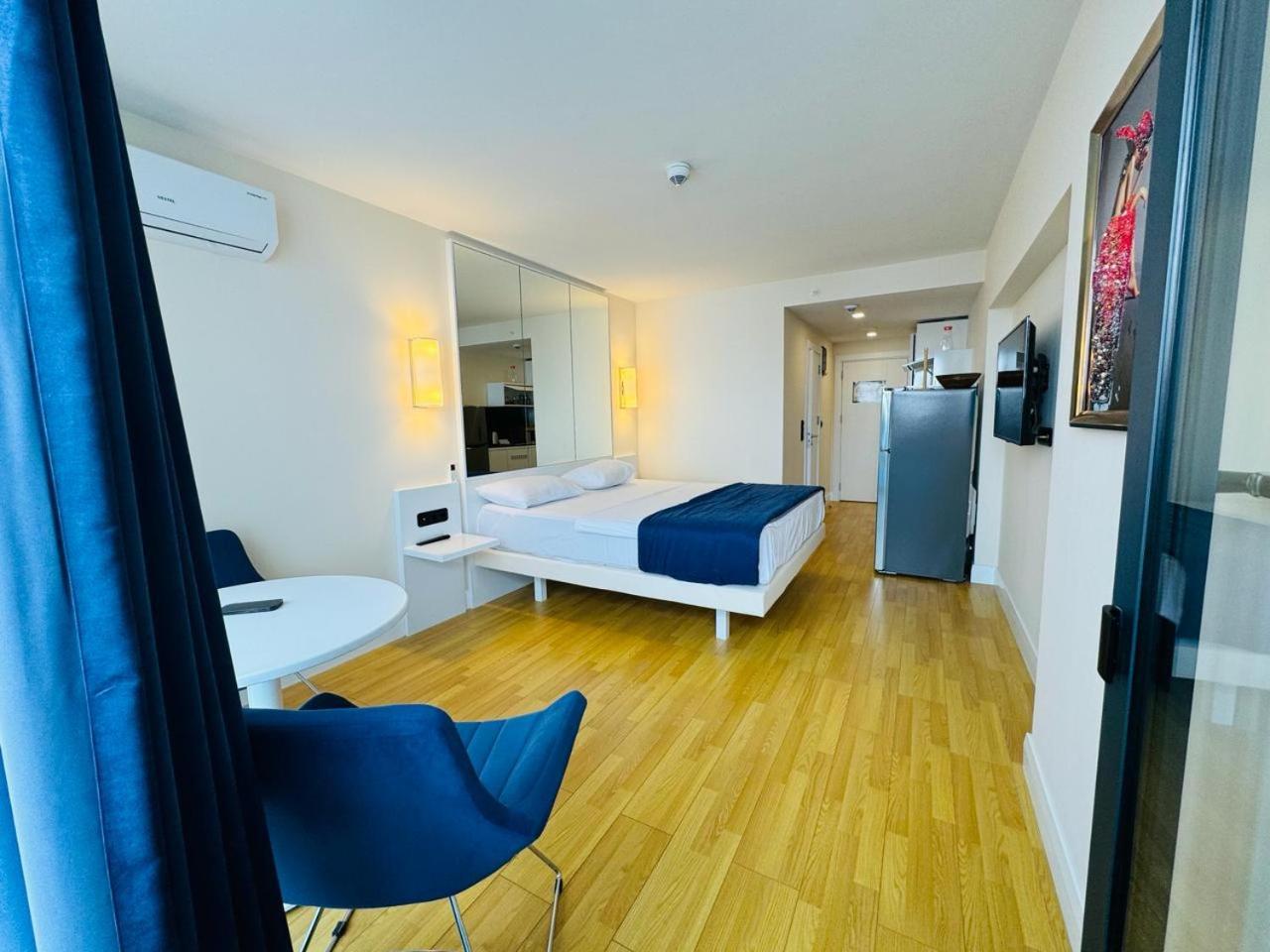Orbi City Apartments On The Beach Batumi Exterior foto